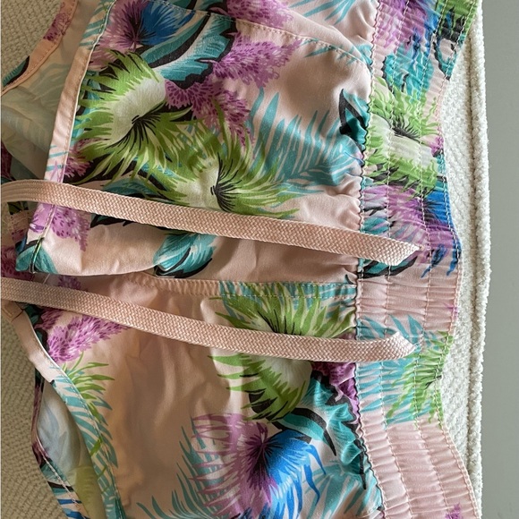 Rip Curl Floral Tropical Print Swim Shorts - Picture 1 of 7